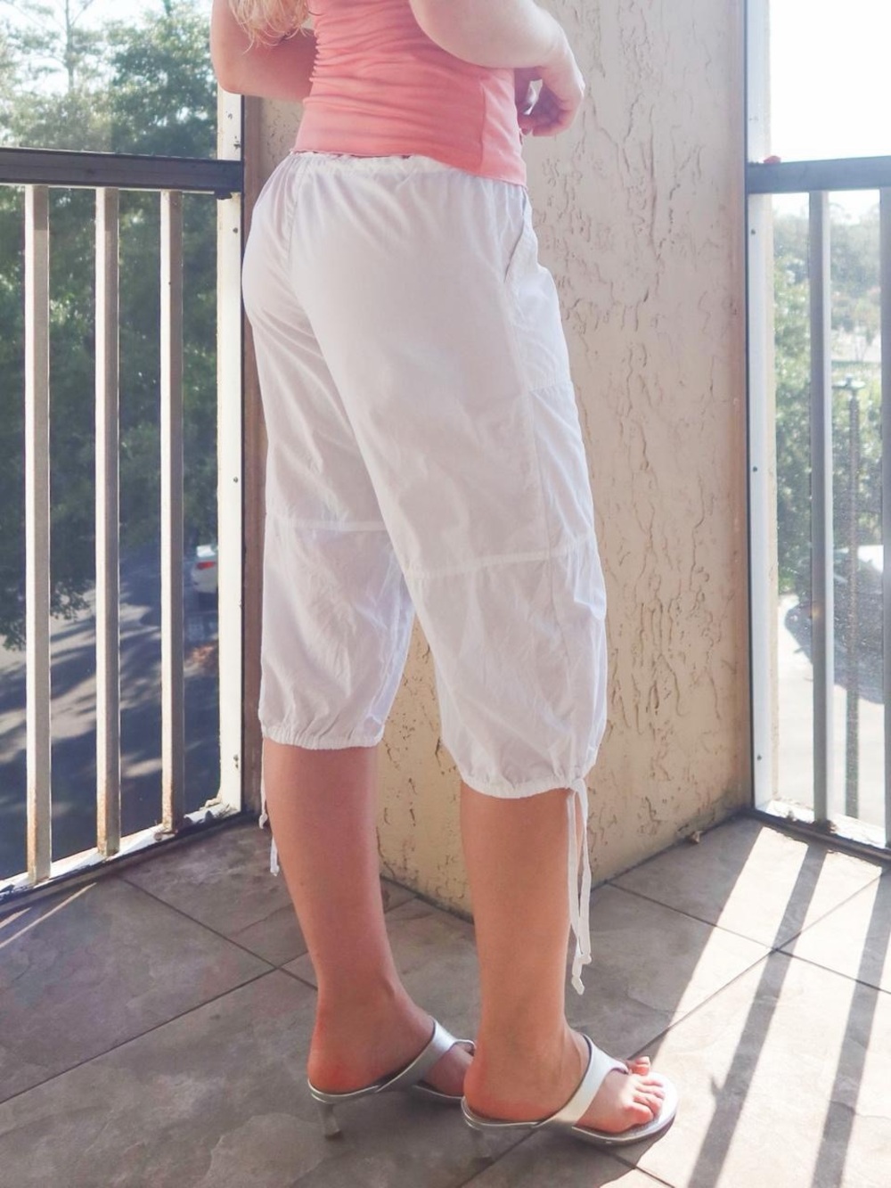 Xhilaration Tie Waist White Capris